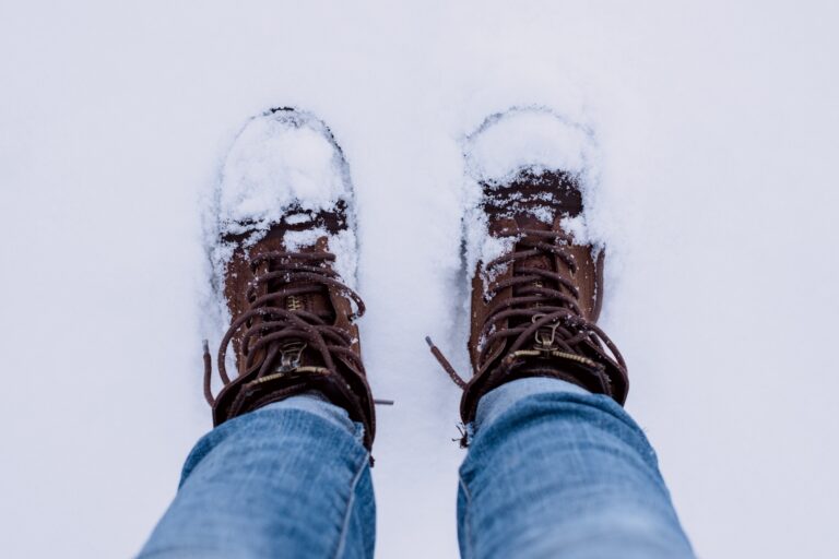 outdoor winter activities western ma