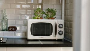 microwave are wooden bowls microwave safe