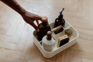 non-toxic kitchen Swap: switch to diy non-toxic natural cleaners