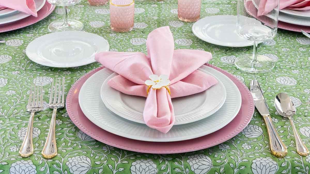 Spring Table Ideas from Café Sucre Farine